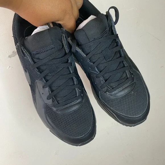 Nike Air Max Excee Black Anthracite Women’s 8 Retro Style Sneakers CD4165-003 - Picture 4 of 10